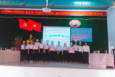 Tổ chức chuyên đề Tin học: “Kỹ năng ứng xử văn minh trên môi trường Internet”, năm học 2018-2019